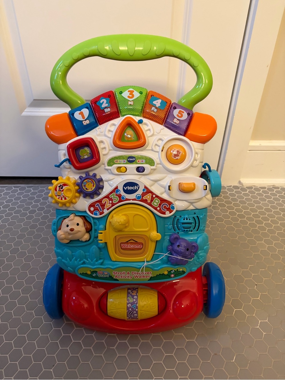 Stroll & Discover Activity Walker - Multi-Color